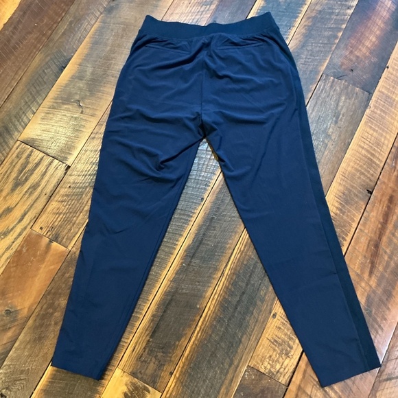 Athleta Brooklyn Ankle Pant Navy Blue Size 10 Stretch Travel Work Pant - Picture 2 of 8